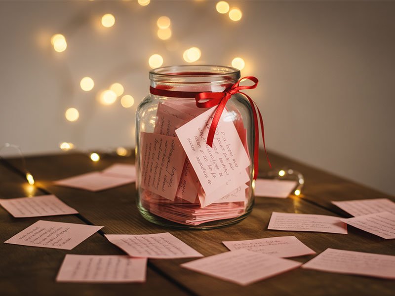 A-Handwritten-Love-Letter-Jar