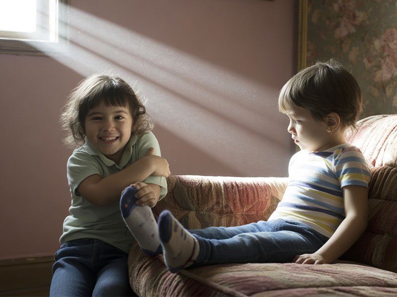 Showing-Favouritism-Between-Siblings